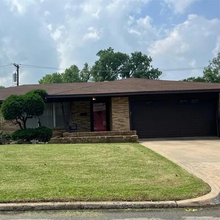 Buy this 3 bed house on 5179 Harvard Drive in Bartlesville, OK 74006