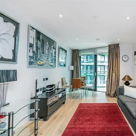 Image 1 - Battersea Park Road, Nine Elms, London, SW11 7EB, United Kingdom - Apartment for rent