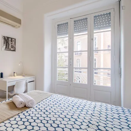 Rent this 6 bed room on Rua do Conde de Redondo 97 in 1150-109 Lisbon, Portugal