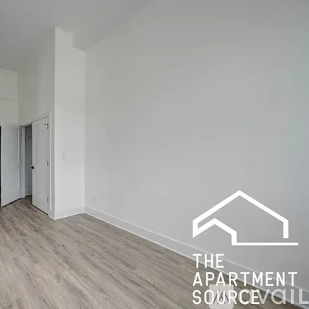 Image 4 - 4731 N Western Ave, Unit 205 - Apartment for rent