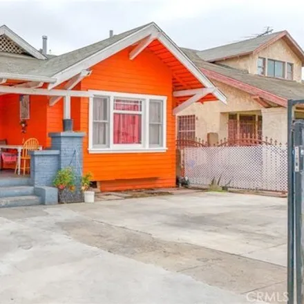 Buy this 4 bed house on 916 West 57th Street in Los Angeles, CA 90037