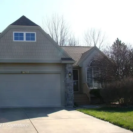 Buy this 2 bed condo on 4501 Spurwood Drive in Saginaw Charter Township, MI 48603