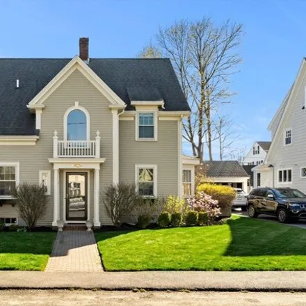 Buy this 4 bed house on 10 Pickwick Road in Clifton, Marblehead