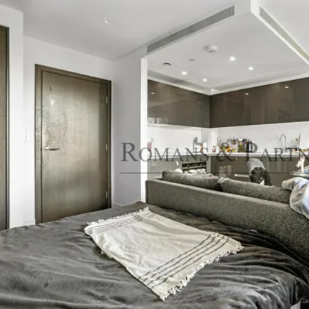 Image 2 - Rosemary, 85 Royal Mint Street, London, E1 8ZU, United Kingdom - Apartment for sale