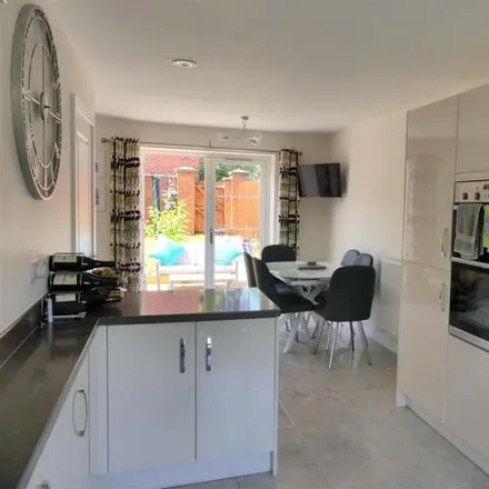 Image 3 - Saint Annes Lane, Nantwich, CW5 5EH, United Kingdom - Townhouse for sale