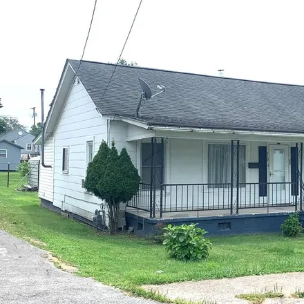 Buy this 2 bed house on 210 Myers Avenue in East Beckley, Beckley