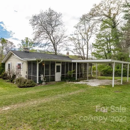 Image 2 - 103 Campground Road, Henderson County, NC 28791, USA - House for sale
