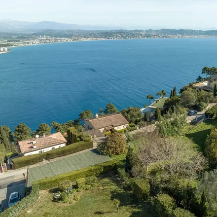 Buy this studio house on 58 Boulevard Saint-Hubert in 06590 Théoule-sur-Mer, France