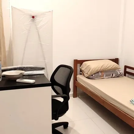 Rent this 1 bed room on Toh Yi Drive in Singapore 596130, Singapore