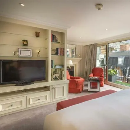Image 3 - The Capital Townhouse, 28 Basil Street, London, SW3 1BA, United Kingdom - Apartment for rent