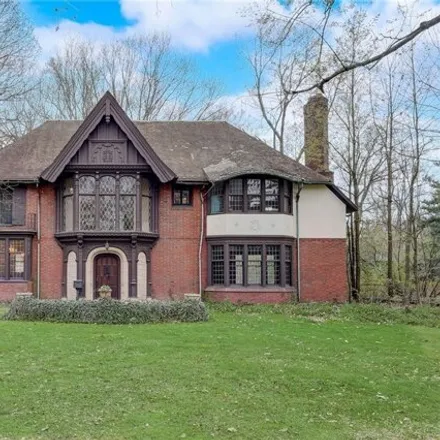Buy this 6 bed house on 2978 Fairmount Boulevard in Cleveland Heights, OH 44118