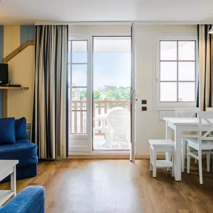 Image 3 - Talmont-Saint-Hilaire, Vendée, France - Apartment for rent