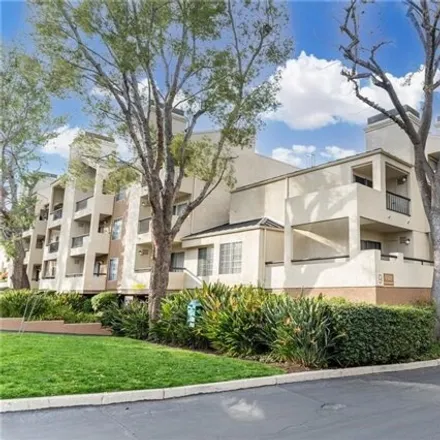 Rent this 2 bed condo on Julianna Lane in Los Angeles, CA 91364