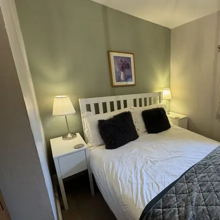 Rent this 3 bed apartment on Wormhill in SK17 8TA, United Kingdom