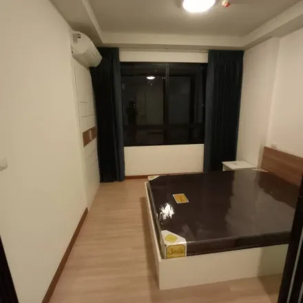 Rent this 1 bed apartment on unnamed road in Bang Khae District, Bangkok 10160