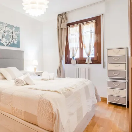 Rent this studio apartment on Calle de la Reconquista in 11, 50001 Zaragoza