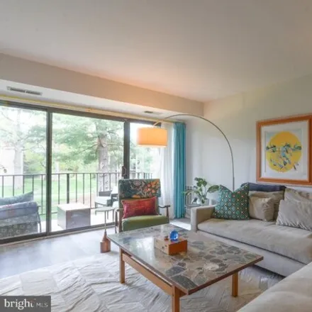 Image 3 - 2057 Royal Fern Court, Reston, VA 20191, USA - Condo for sale