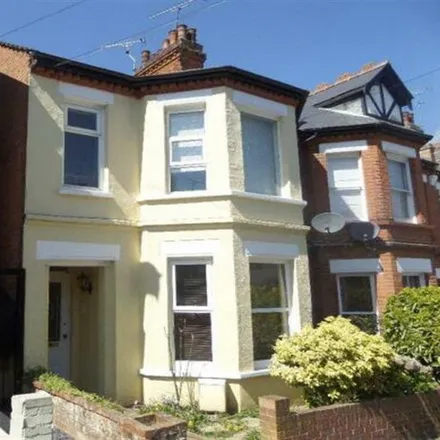 Image 1 - Victoria Drive, Leigh on Sea, SS9 1RH, United Kingdom - Apartment for rent