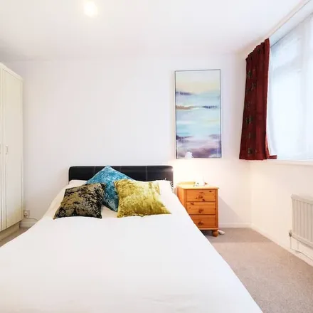 Rent this 2 bed apartment on London in NW6 4RS, United Kingdom