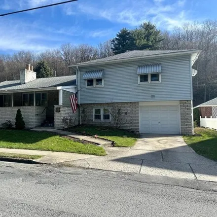 Buy this 3 bed house on 509 Schuylkill Avenue in Tamaqua, PA 18252