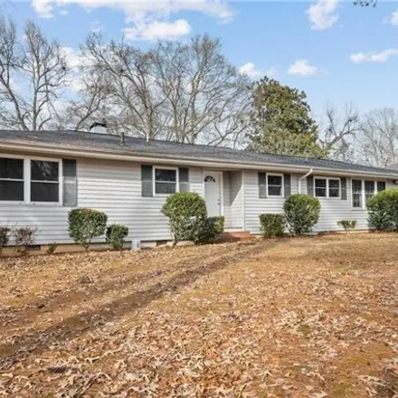 Rent this 3 bed house on 292 Longview Avenue in Gainesville, GA 30501