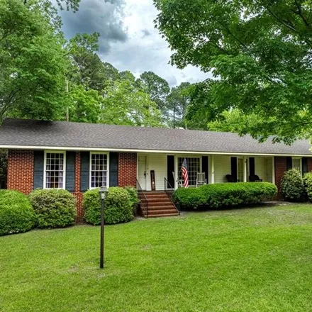 Buy this 3 bed house on 118 Wenona Way in Ben Hill County, GA 31750