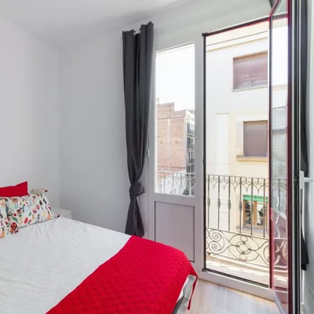 Rent this 7 bed room on Carrer de Bonavista in 08001 Barcelona, Spain