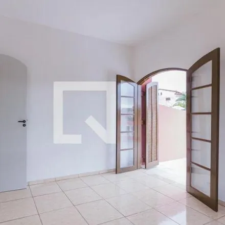 Rent this 4 bed house on Rua Alcides Nóbrega in Jardim Anchieta, Mauá - SP