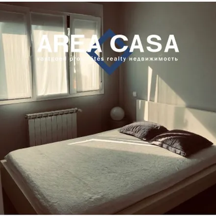 Rent this 4 bed apartment on Escuela Municipal de Música Arroyomolinos (esc. Mun. Música) in Calle de la Iglesia, 12