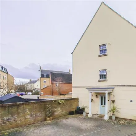Image 1 - Havisham Drive, Swindon, SN25 1SS, United Kingdom - Townhouse for sale