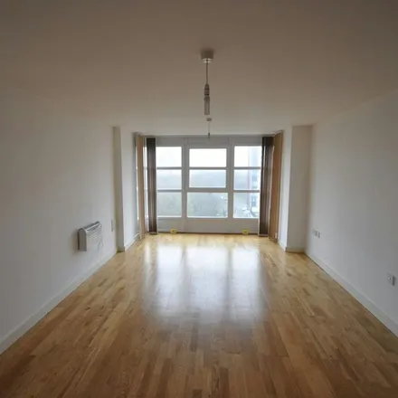 Image 7 - Colwell Walk, Manchester, M9 0NR, United Kingdom - Apartment for rent
