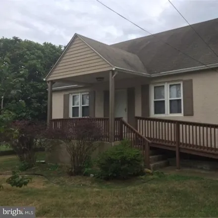 Rent this 3 bed house on 514 Fish Pond Road in Glassboro, NJ 08028