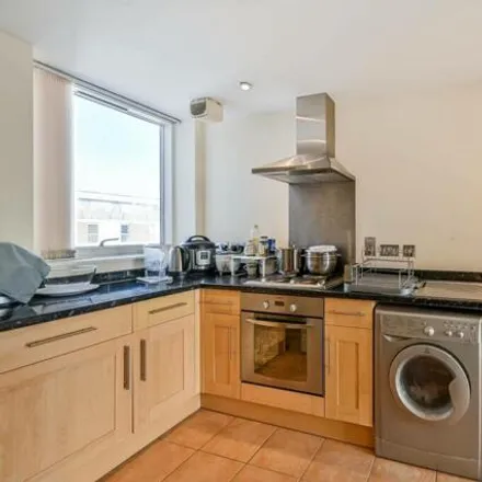 Image 6 - Sir Walter Raleigh Court, 48 Banning Street, London, SE10 0FE, United Kingdom - Apartment for sale