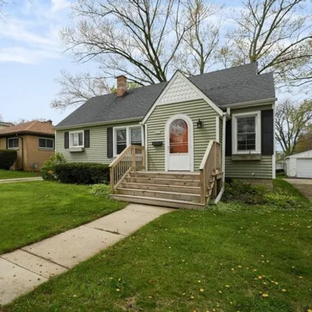 Image 3 - 1233 South 96th Street, West Allis, WI 53214, USA - House for sale