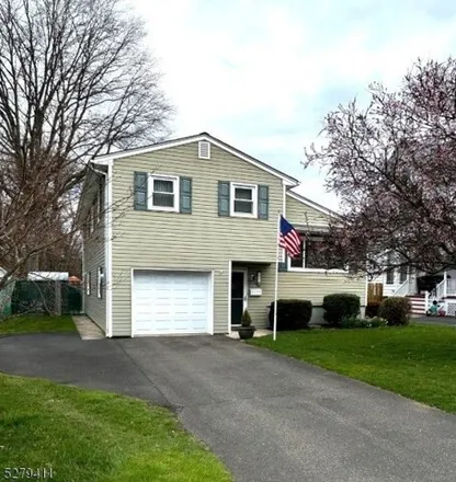 Buy this 2 bed house on 19 Bache Place in Dunellen, Middlesex County