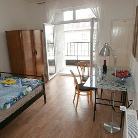 Rent this 2 bed room on Michelská 965/76 in 141 00 Praha 4-Michle, Česko