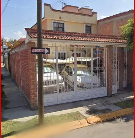 Buy this 2 bed house on Calle Hacienda Piedras Negras in 76803 San Juan del Río, QUE
