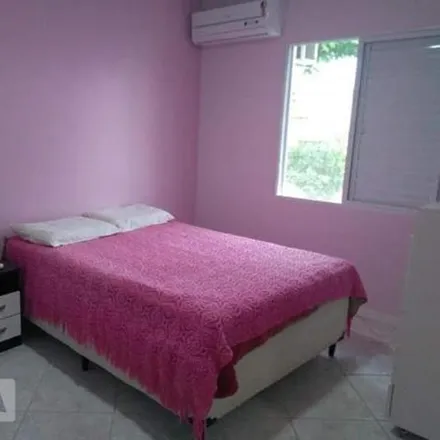 Rent this 5 bed house on Residencial Liége in Rua dos Eucaliptos 200, Canasvieiras