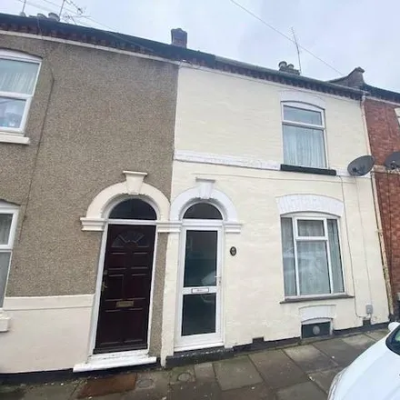 Buy this 3 bed townhouse on Cloutsham Street in Northampton, NN1 3LN