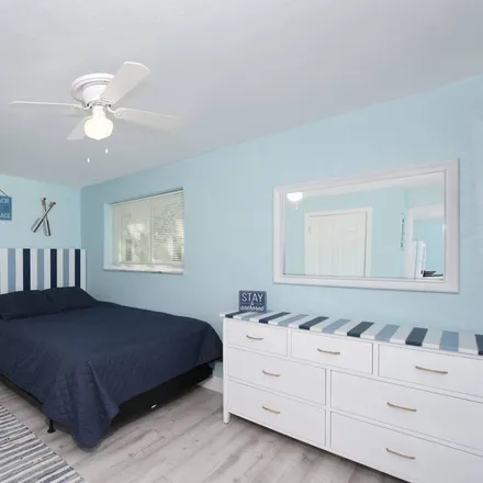 Rent this 1 bed house on Fort Myers Beach in FL, 33931