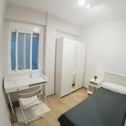 Rent this 4 bed apartment on Carrer del Doctor Manuel Candela in 32, 46021 Valencia