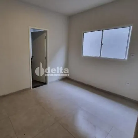 Buy this 3 bed house on Rua José Vicente da Silva in Shopping Park, Uberlândia - MG