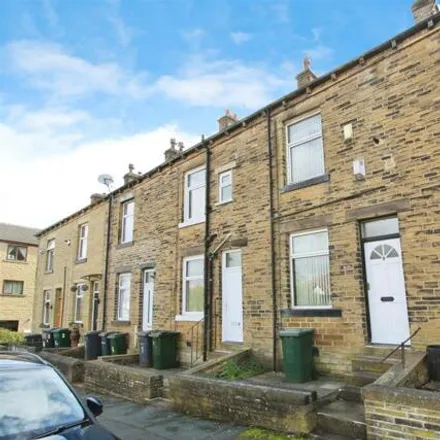 Buy this 3 bed townhouse on Great Horton Road in Bradford, BD7 4RL