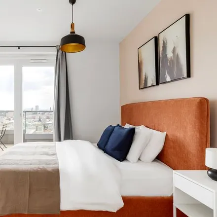 Rent this 2 bed apartment on the one in Leopold-Böhm-Straße, 1030 Vienna