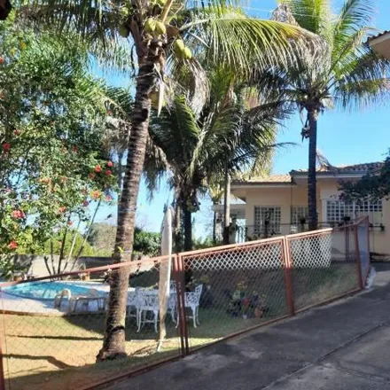 Rent this 5 bed house on Avenida Elias Tavares Pinto in Jardim Aeroporto, São João da Boa Vista - SP