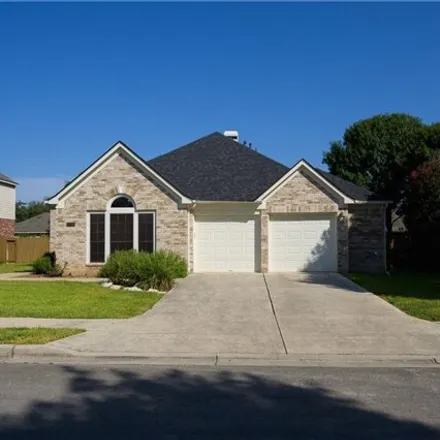 Buy this 4 bed house on 1716 Oak Path in New Braunfels, Texas