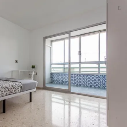 Rent this 5 bed room on Avinguda del Cardenal Benlloch in 6, 46021 Valencia