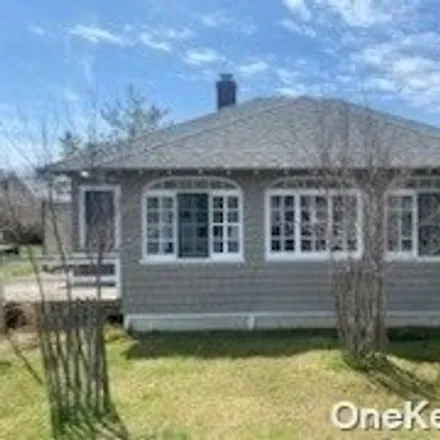 Image 1 - 102 Marine Walk, Fair Harbor, Islip, NY 11706, USA - House for rent