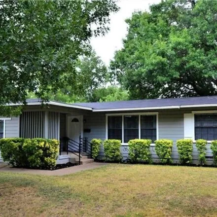 Rent this 3 bed house on 150 Wilmington Street in Waxahachie, TX 75165
