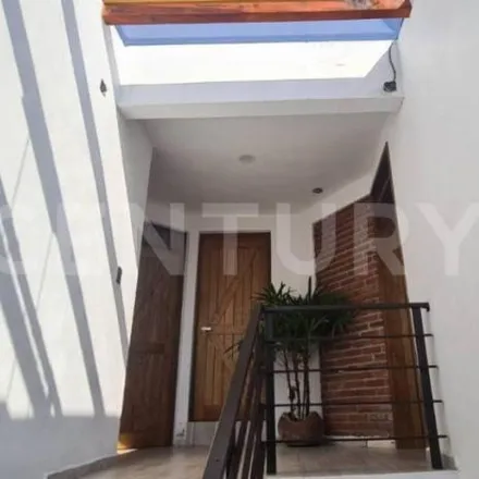 Buy this 3 bed house on unnamed road in Lomas de Tzompantle, 62130 Cuernavaca
